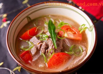 beef-meat-soup-with-tomato-canh-thit-bo-ca-chua