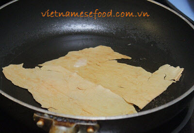 Vegetarian Quảng Noodle Soup Recipe (Mì Quảng Chay)