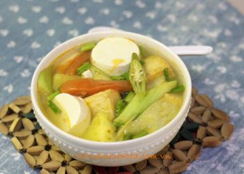 Vegetarian Sour Soup Recipe (Canh Chua Chay)