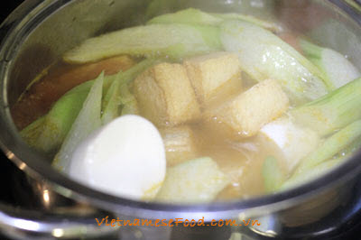 Vegetarian Sour Soup Recipe (Canh Chua Chay)