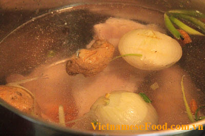 vermicelli-with=beef-balls-and-tendon-recipe-bun-bo-vien-voi-gan-bo