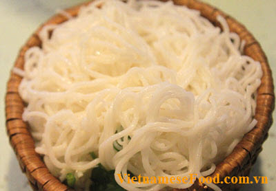 vermicelli-with=beef-balls-and-tendon-recipe-bun-bo-vien-voi-gan-bo