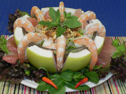 ezvietnamesecuisine.com/vietnamese-grapefruit-salad-with-shrimp-and-pork-recipe