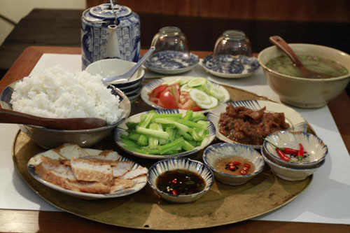 vietnamese-family-meals