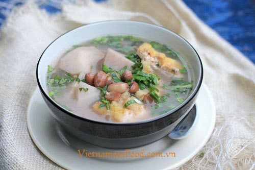 Vietnamese Taro Soup with Peanut and Tofu (Canh Khoai Sọ Nấu Lạc và Đậu Phụ)